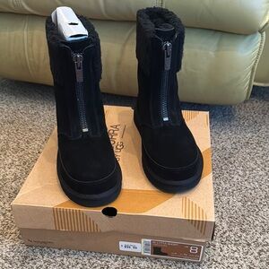 UGG Black Boots with Fur Lining